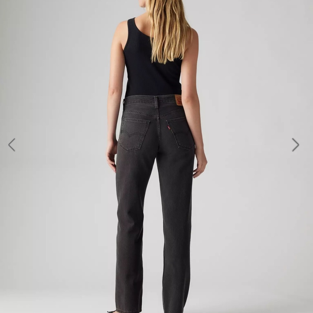 Levi’s Low Pro Straight Women's Black Jeans - Picture 4 of 7
